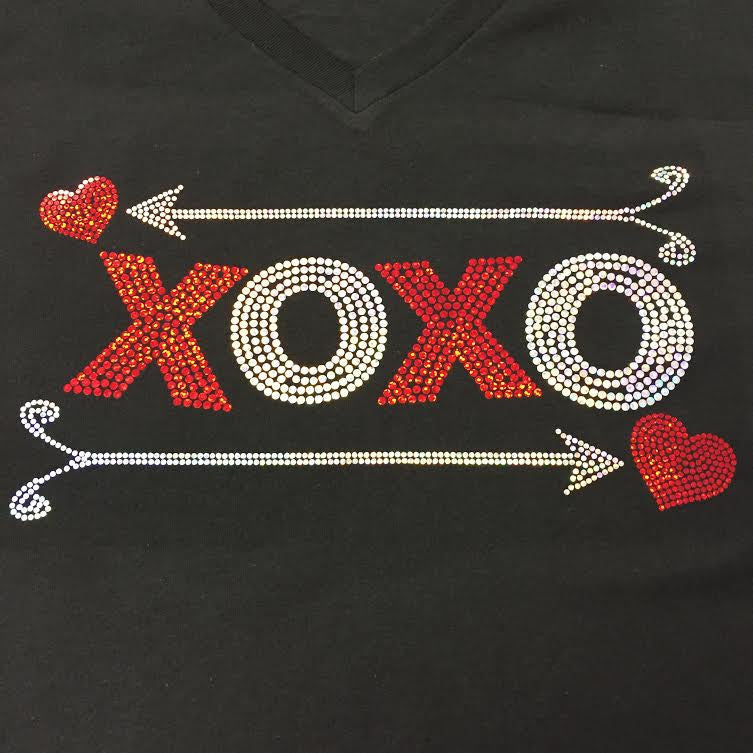 Valentine's XOXO Heart & Arrows Black V-neck T-shirt